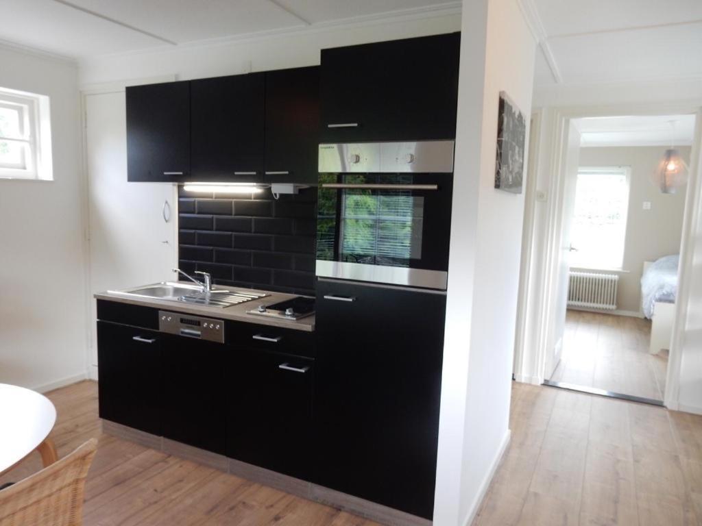 Bed and Breakfast Huize Kruiz Bellingwolde Exterior foto